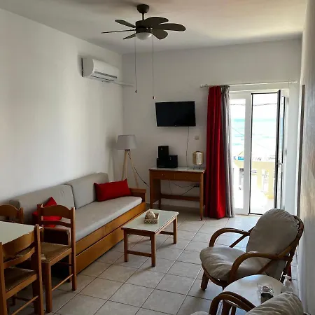 Michael Apartments Agia Marina  Exterior photo