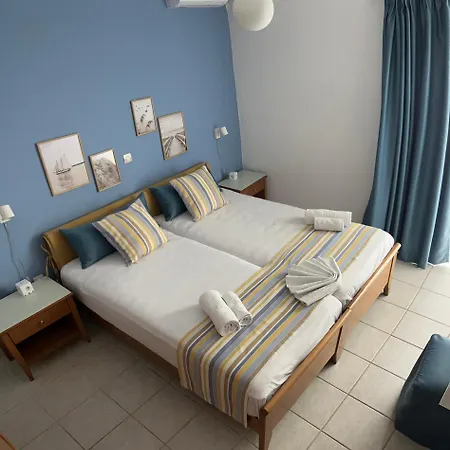 Michael Apartments Agia Marina  Exterior photo